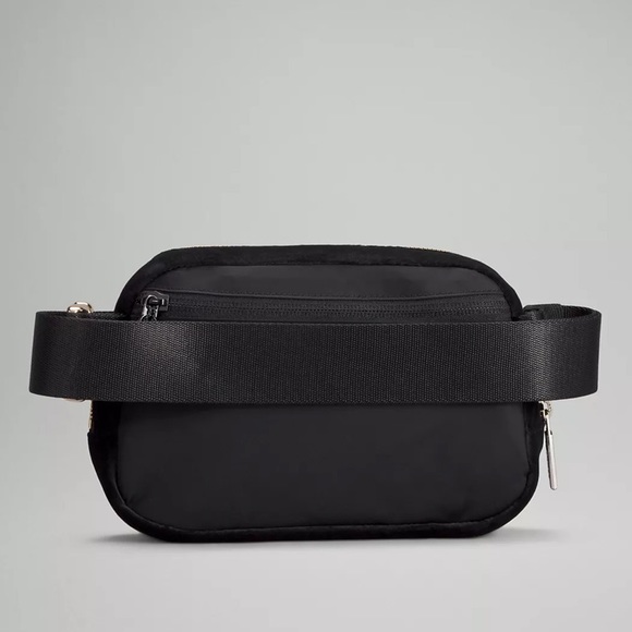 NWT Lululemon Velour Everywhere Belt Bag - Picture 6 of 9